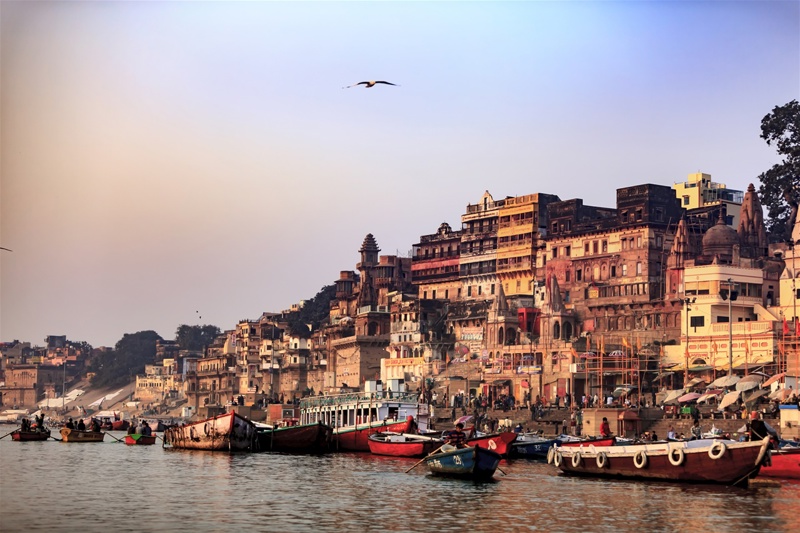 ΒΑΡΑΝΑΣΙ – ΣΑΡΝΑΤ – ΒΑΡΑΝΑΣΙ 