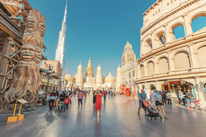 Tο παγκόσμιο χωριό, Global Village