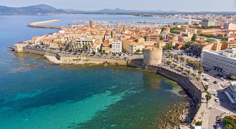 Η μεσαιωνική ατμόσφαιρα του Αλγκέρο