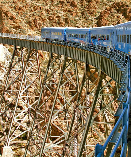 Διαδρομή με το Τρένο των Νεφών