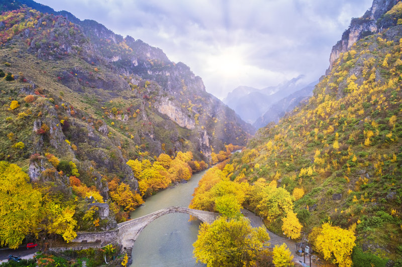 Ανακαλύψτε την ομορφιά των γεφυριών της Κόνιτσας και της Ζέρμας