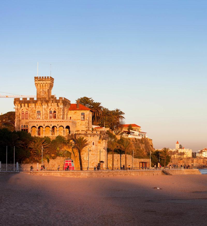 Ανακαλύπτουμε το παραθαλάσσιο θέρετρο Εστορίλ 