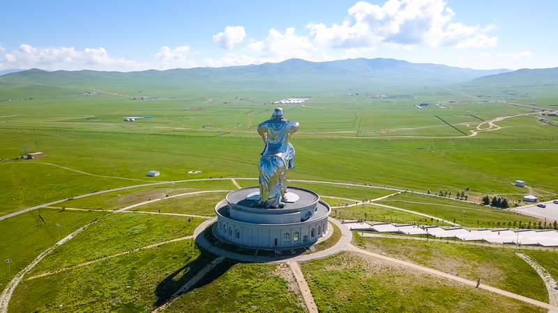 Το άγαλμα του Τζένγκις Χαν, Ουλάν Μπατόρ 
