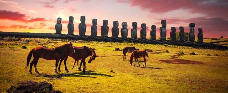 Δείτε απο κοντά τα μυστηριώδη αγάλματα στο Νησί του Πάσχα