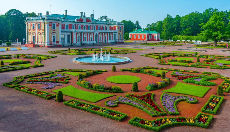 ΒΙΛΝΙΟΥΣ – πτήση επιστροφής – άφιξη σε  ΑΘΗΝΑ/ΘΕΣΣΑΛΟΝΙΚΗ/ ΛΑΡΝΑΚΑ 