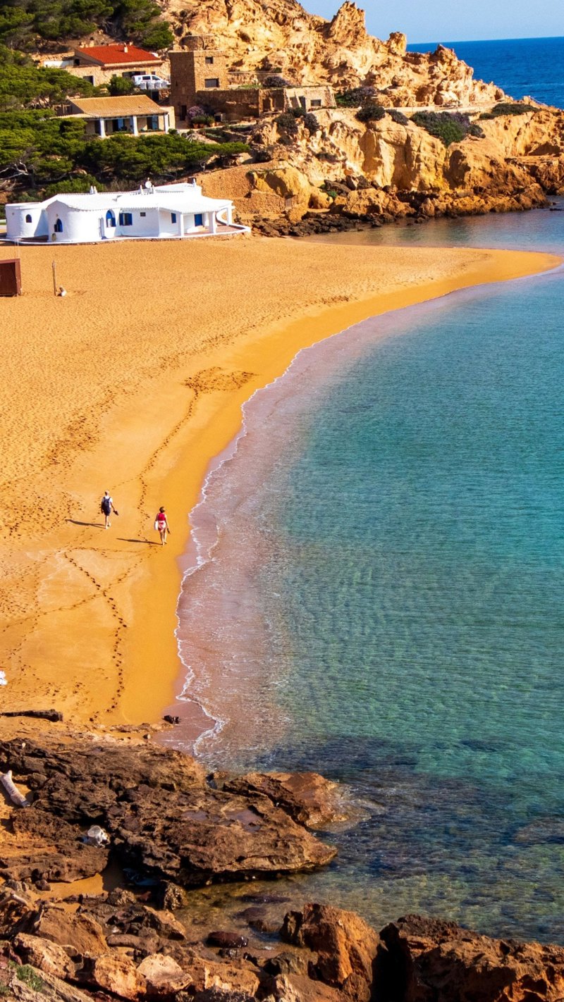 Απολαύστε την Μινόρκα