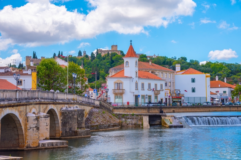 ΛΙΣΑΒΟΝΑ – ΤΟΜΑΡ – ΚΟΪΜΠΡΑ – ΠΟΡΤΟ
