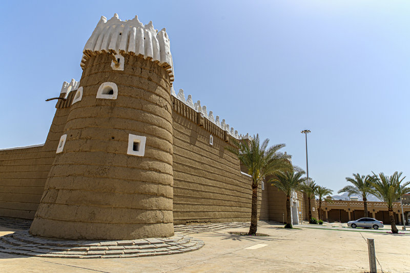 To παλάτι Εμαράχ 