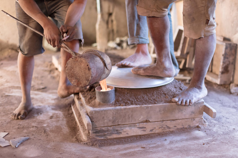 Παραδοσιακή κατασκευή σκευών αλουμινίου 