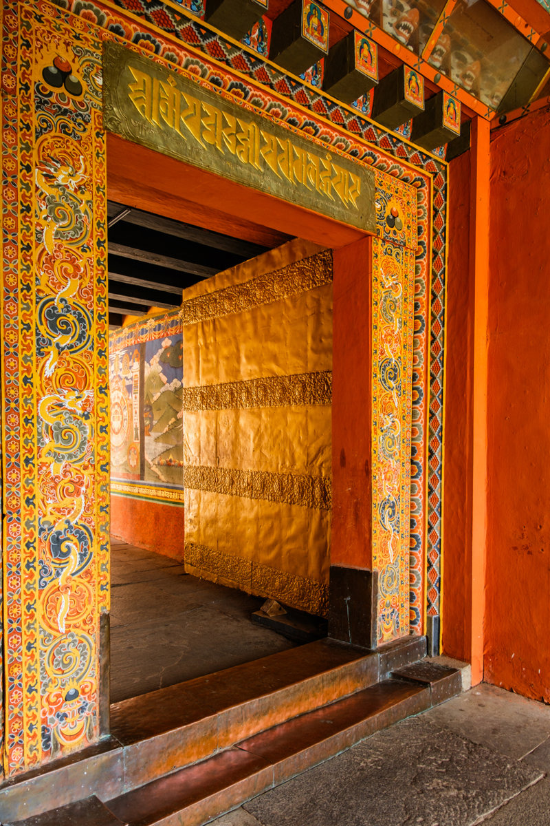 Ξεναγηθείτε στο ανάκτορο Πουνάκα Ντζονγκ