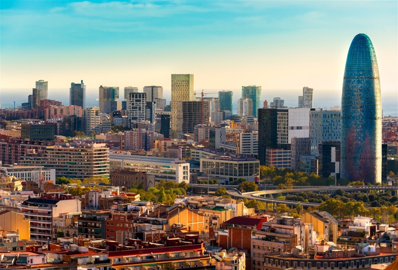 ΒΑΡΚΕΛΩΝΗ – πανοραμική περιήγηση & πεζή βόλτα – Πτήση Επιστροφής