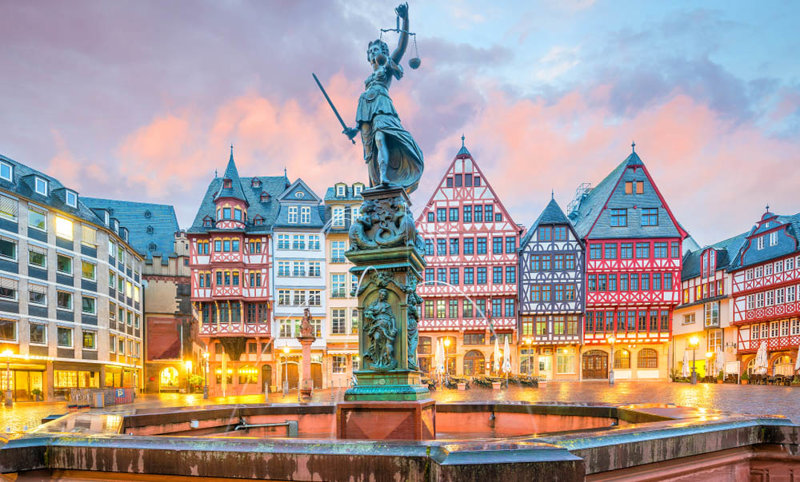 ΣΤΡΑΣΒΟΥΡΓΟ – ΧΑΪΔΕΛΒΕΡΓΗ (ανάβαση στο κάστρο) – ΦΡΑΝΚΦΟΥΡΤΗ (περιήγηση) – Πτήση επιστροφής – Άφιξη σε ΛΑΡΝΑΚΑ