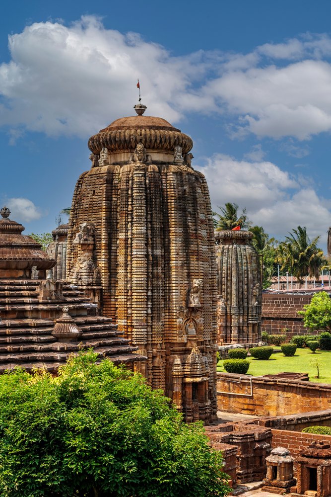 Περιηγηθείτε στη Μπουμπανεσβάρ 