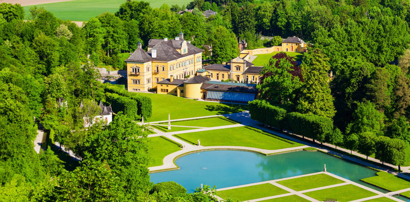 To πάρκο των ανακτόρων Χέλμπουρν