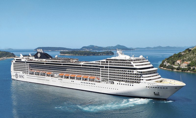 To κρουαζιερόπλοιο MSC Magnifica