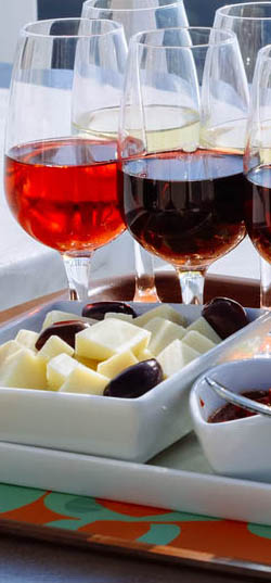 Θα δοκιμάσουμε τα κρασιά του ηφαιστειακού αμπελώνα 