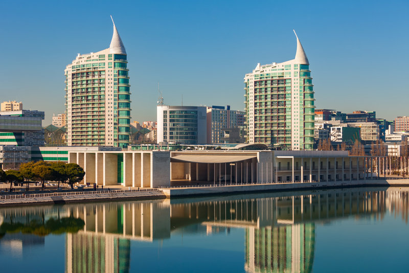 ΛΙΣΑΒΟΝΑ: Πανοραμική ξενάγηση & Πάρκο των Εθνών