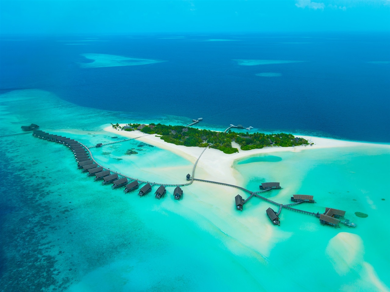 versus travel maldives